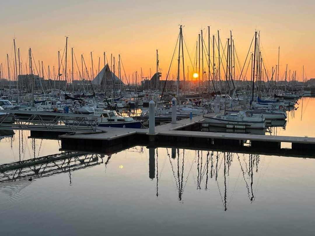 Duplex Villa Capricia Appartement Met Zwembad Nieuwpoort Jachthaven Exterior photo